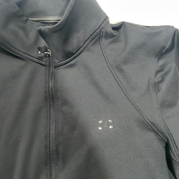 Under Armour pullover - Picture 2 of 3